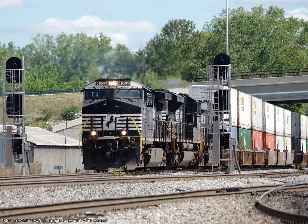 NS 4052